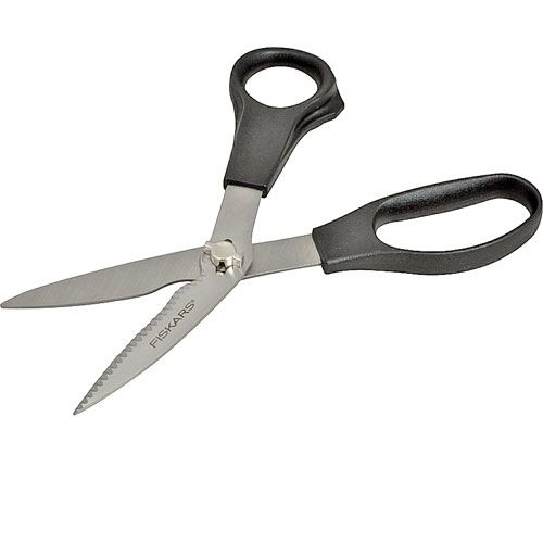 Allpoints 8011154 7-inch Stainless Steel Shears (Black Handle)