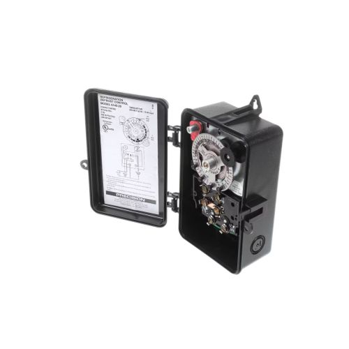 Hussmann 10574B Defrost Timer W/Bracket 230V 6145-20B